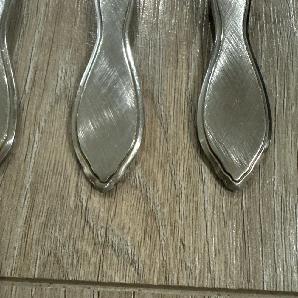 Oneida TWILIGHT Dinner Forks Set Of 4 1881 Rogers Ltd Stainless Flatware VINTAGE